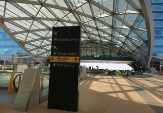 denver_airport_2019-06_8035.jpg