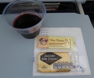 united_den_nrt_in_flight_meal_2015-06_1138.jpg
